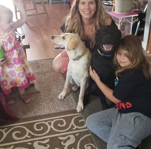 Meet your Posher, Jessica - Picture 1 of 1